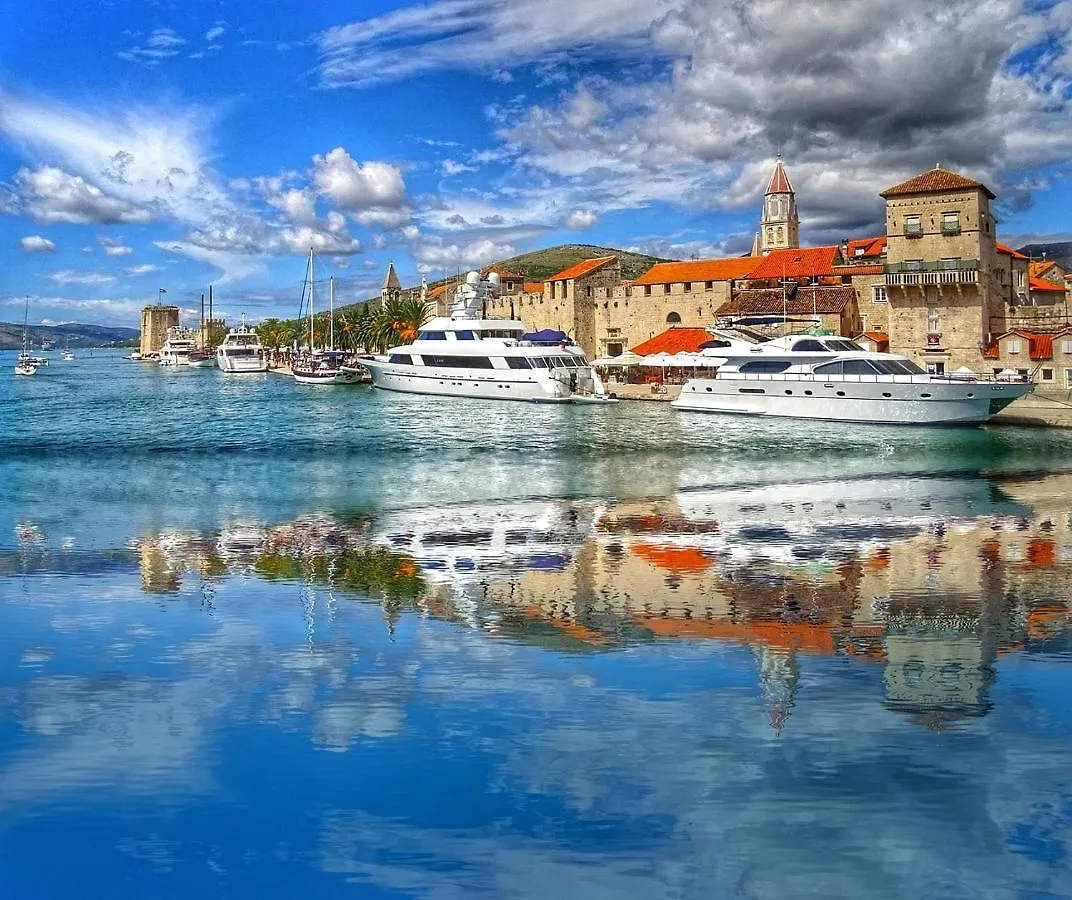 Apartments Filipo Trogir 0*,  Croatia