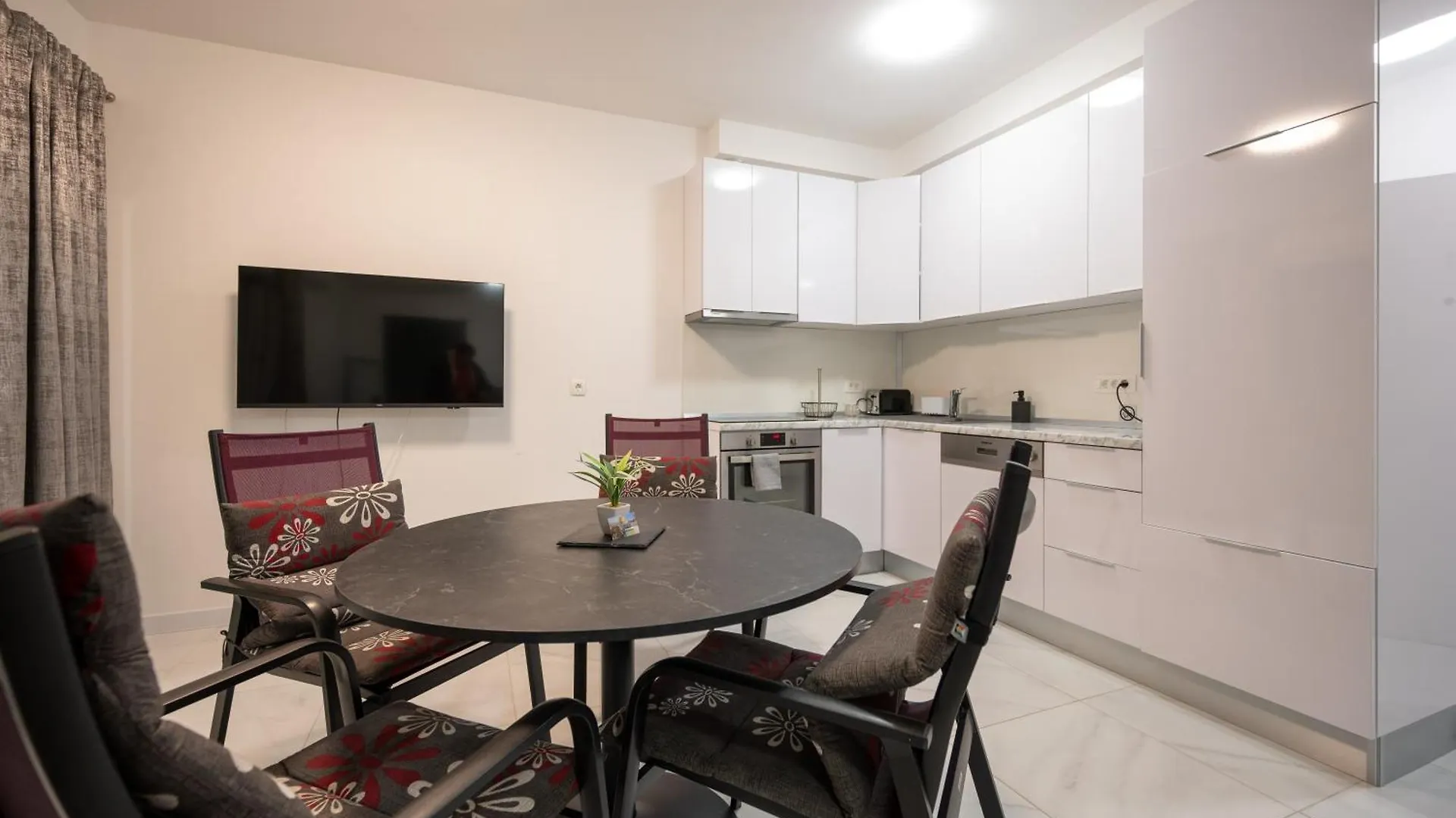 Apartments Filipo Trogir 0*,  Croatia